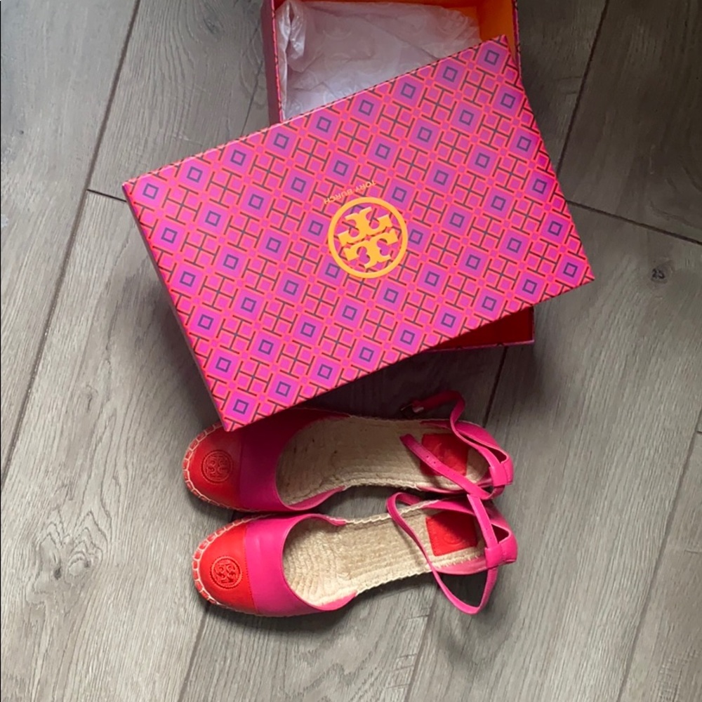 Tory Burch pink & red espadrille NWT